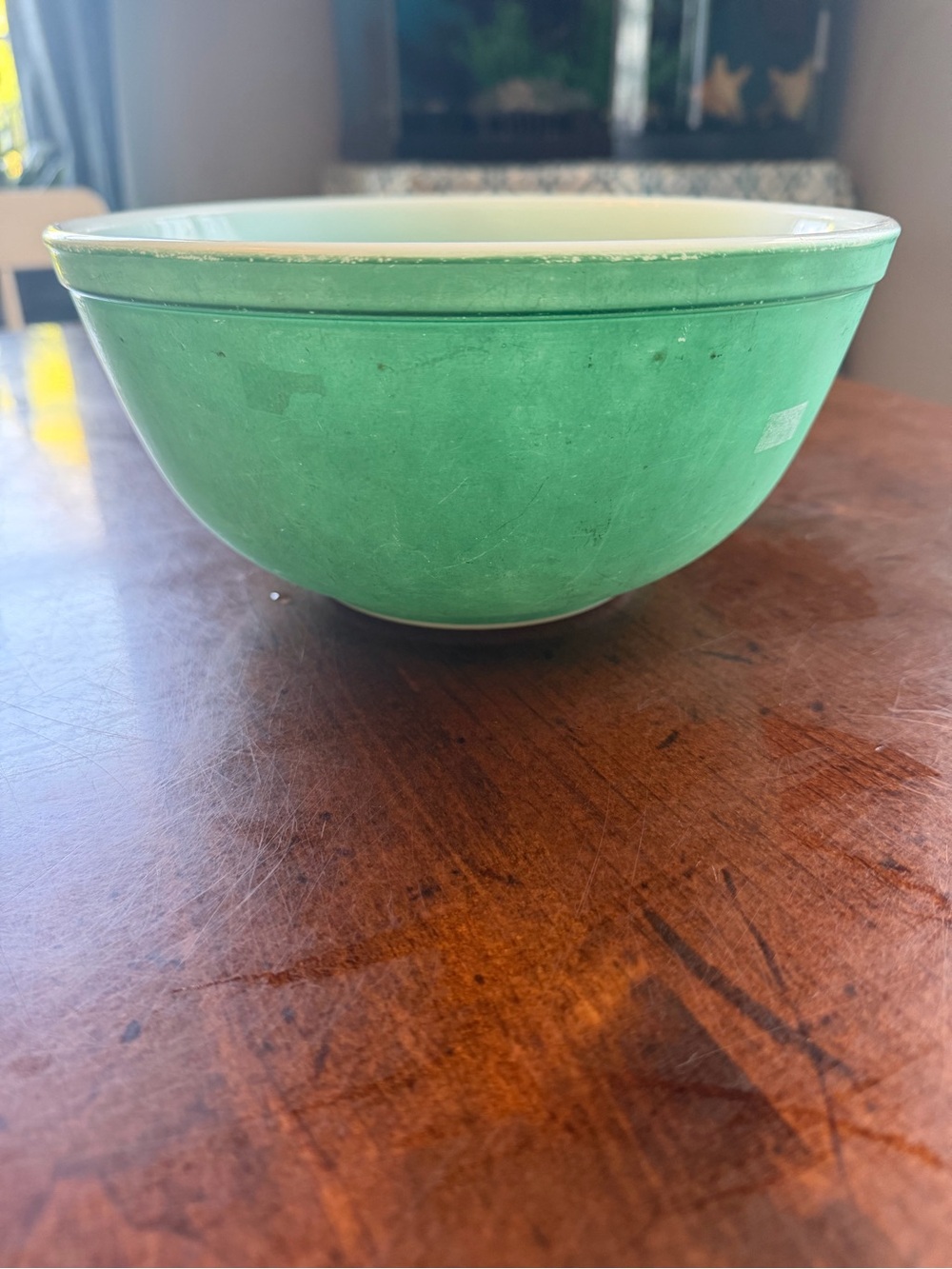 Vintage Pyrex Serving bowl - green